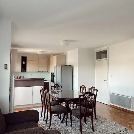 Rose Apartman